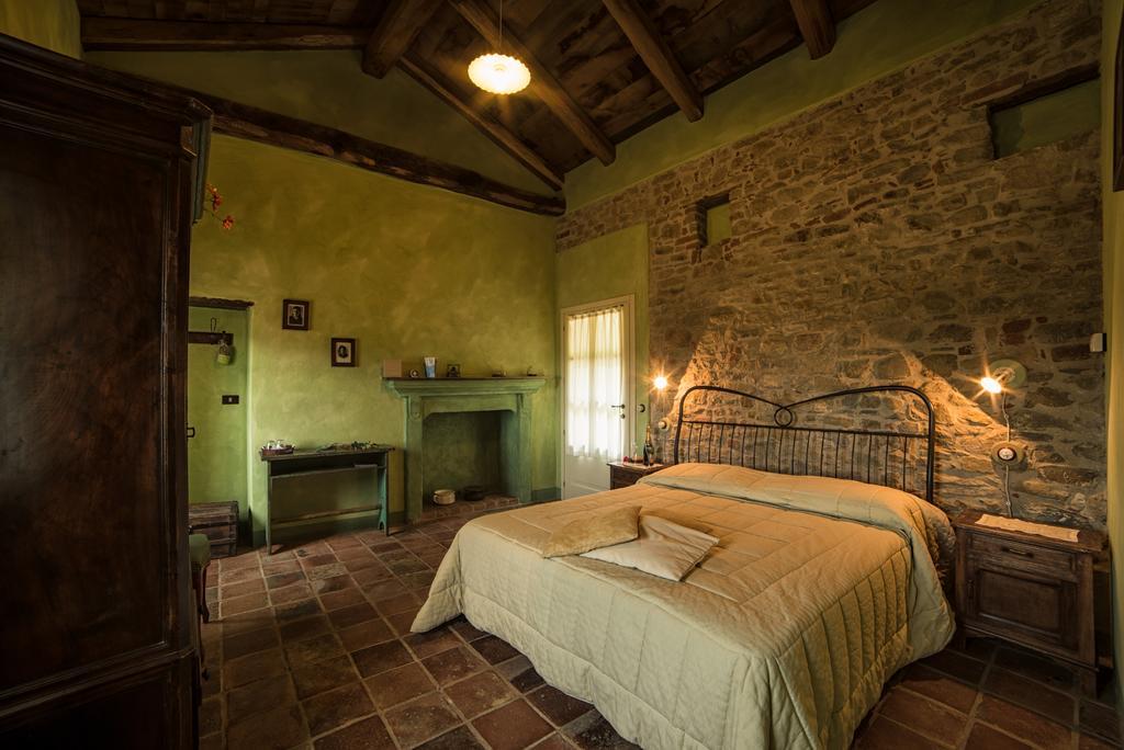 Dimora Storico Romantica Il Sole E La Luna Cerretto Langhe Eksteriør bilde